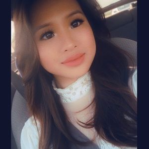 Meet your Posher, Joanna!